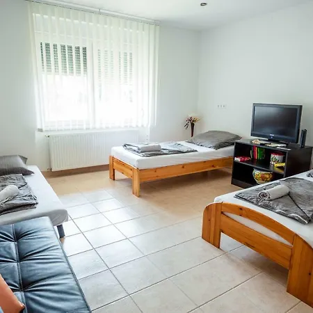 Apartment Viragos Vendeghaz Keszthely